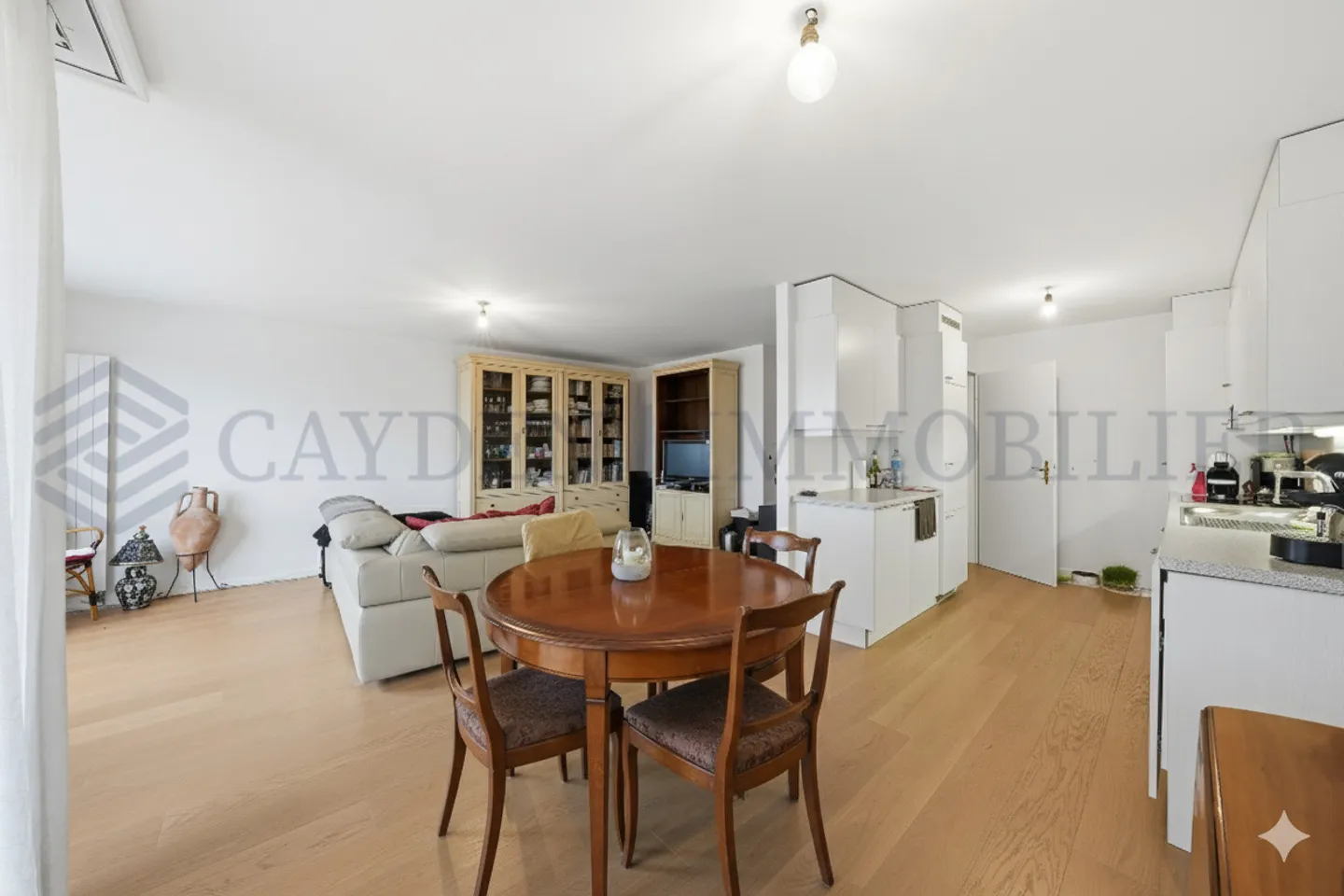 Casatax Advantage! Nice 4-room apartment with unobstructed view of the Jura - Photo 5 of 9