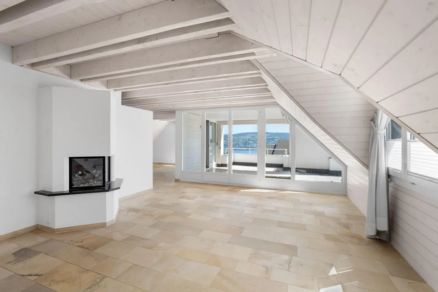 Dreamlike 4.5-room apartment with lake view in Oberrieden - Photo 3 of 20