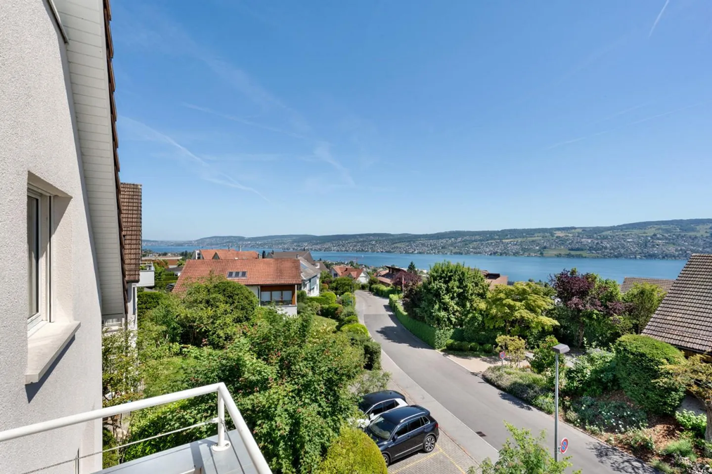 Dreamlike 4.5-room apartment with lake view in Oberrieden - Photo 5 of 20
