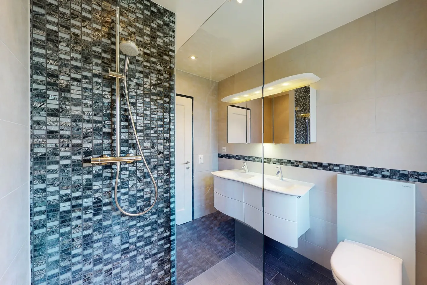 6-Zimmer-Haus - Foto 8 von 13