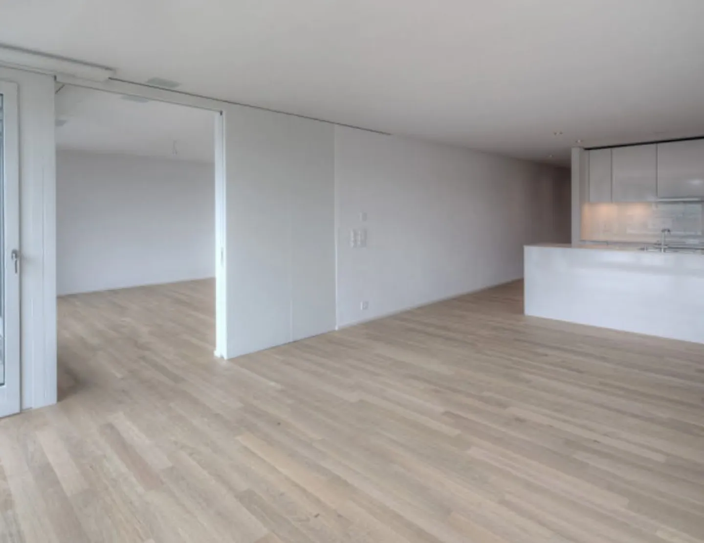 Appartamento moderno in posizione centrale - Foto 3 di 7