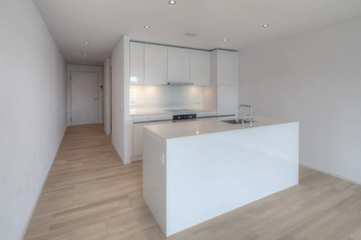 Appartamento moderno in posizione centrale - Foto 4 di 7