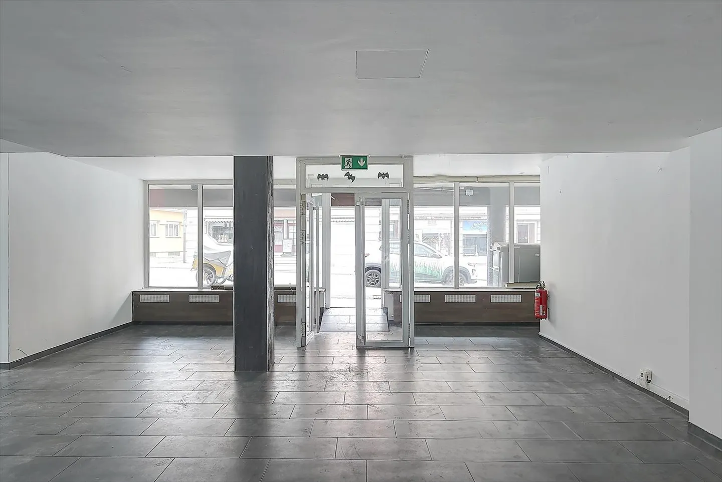 Attractive commercial space in a prime location in Grenchen for rent! - Photo 5 of 7