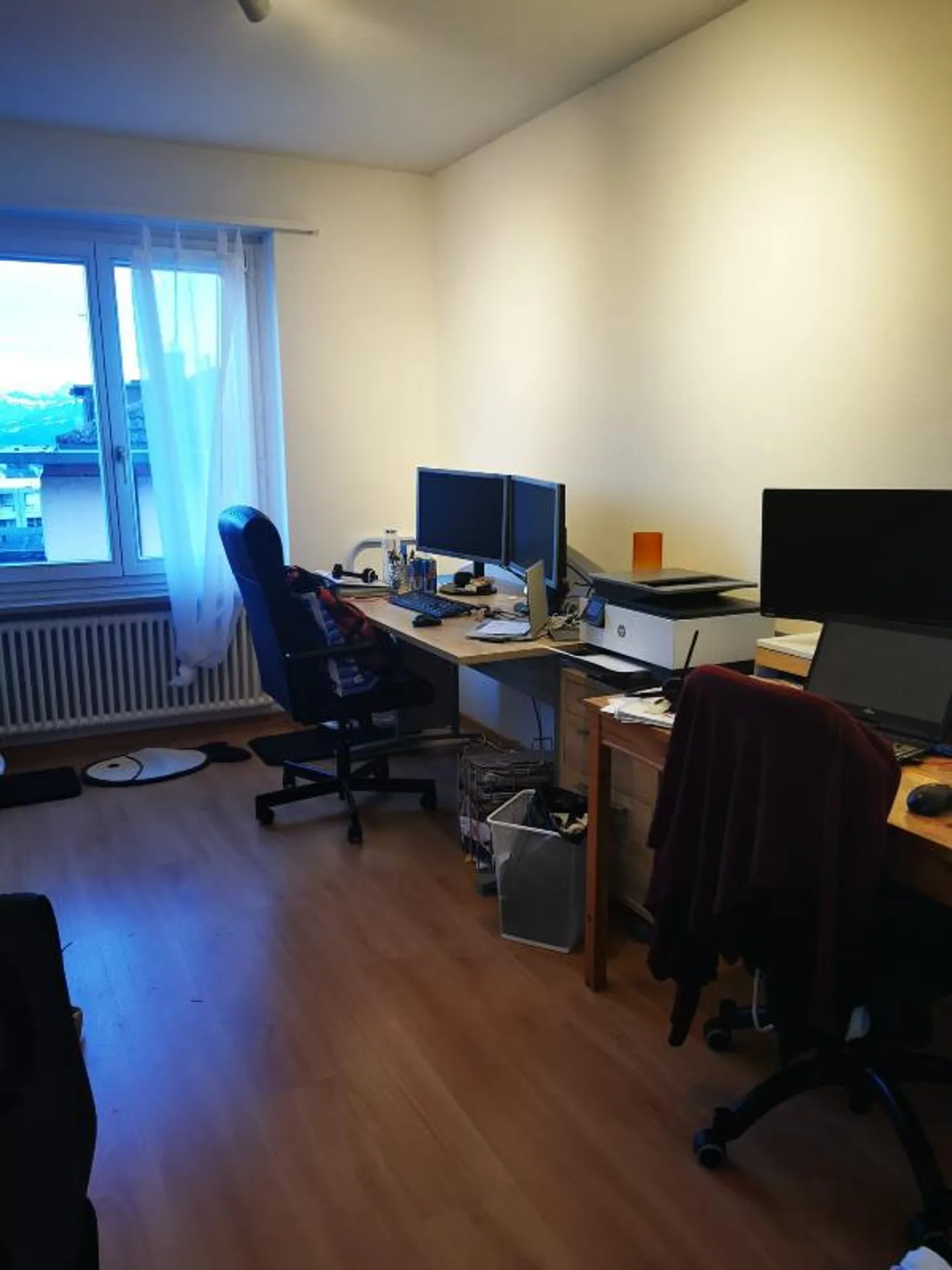 Room in shared apartment - Photo 3 of 5