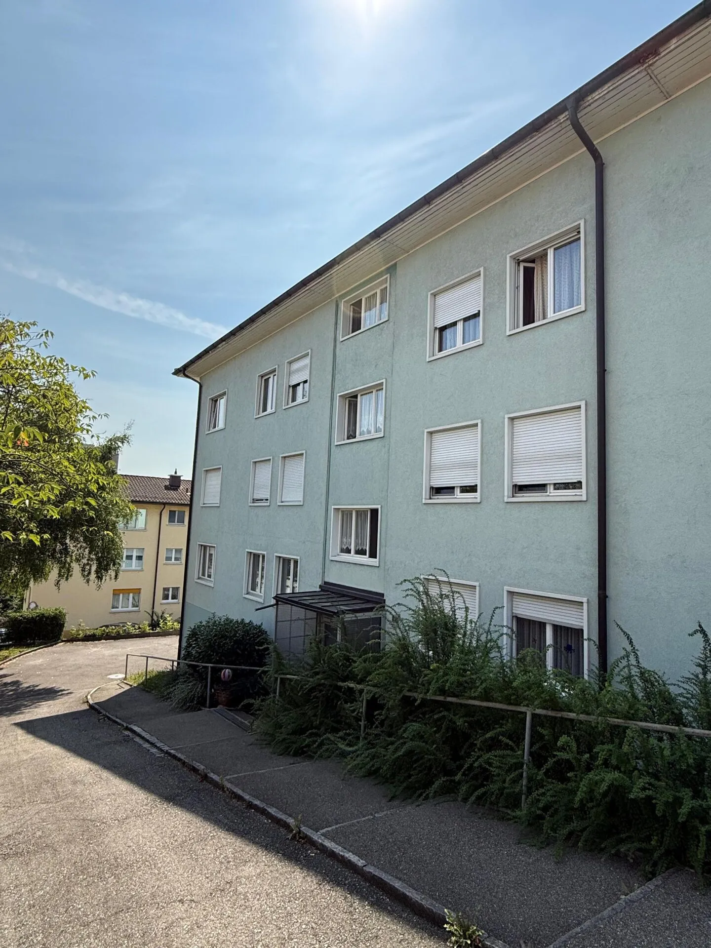 Great 4.5-room apartment in need of renovation - Photo 1 of 10