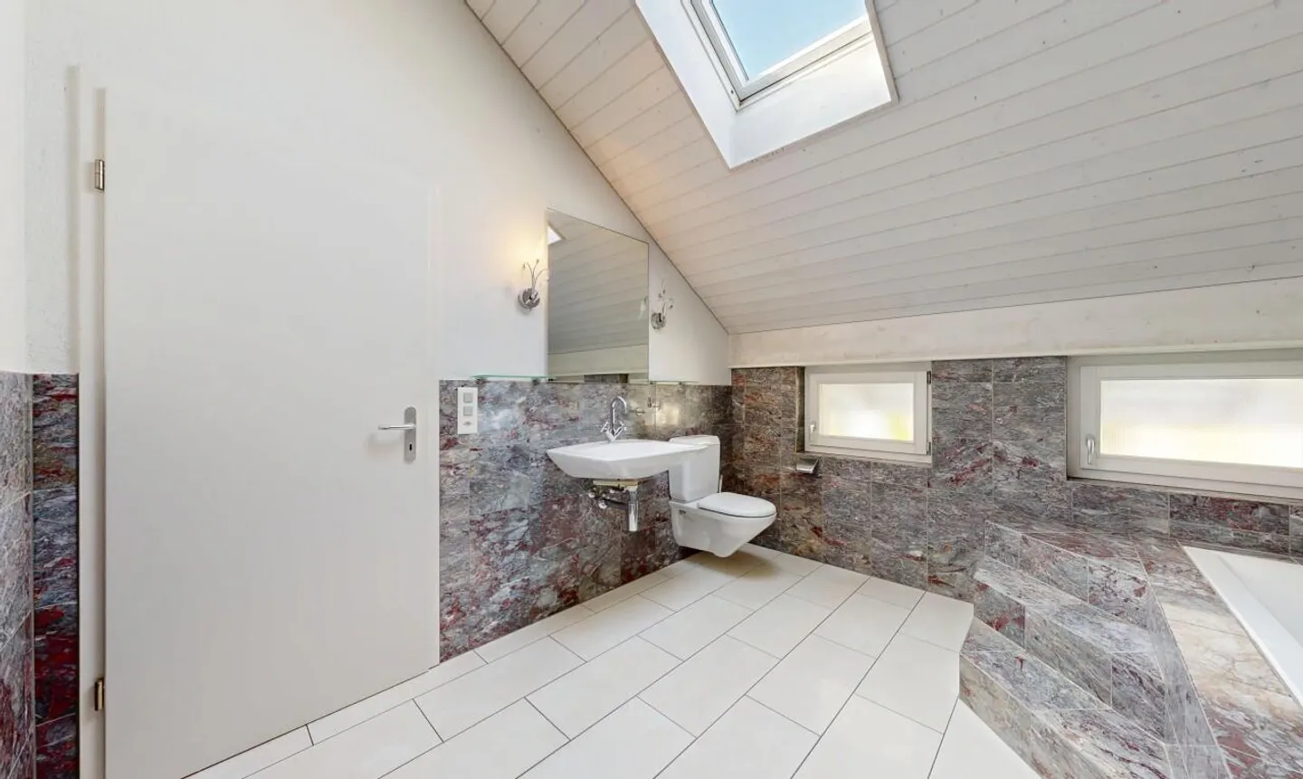 Maison individuelle spacieuse de 6,5 pièces avec jardin et vue imprenable - Photo 9 sur 11