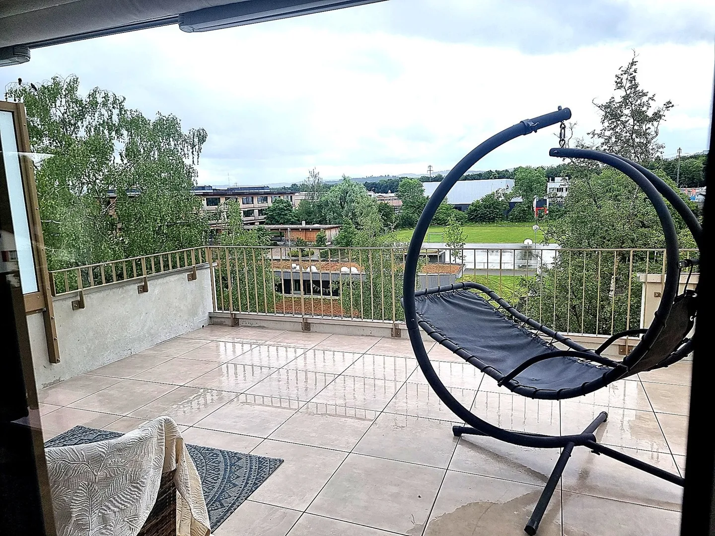Moderne Attikawohnung mit Terrasse - Foto 2 von 10