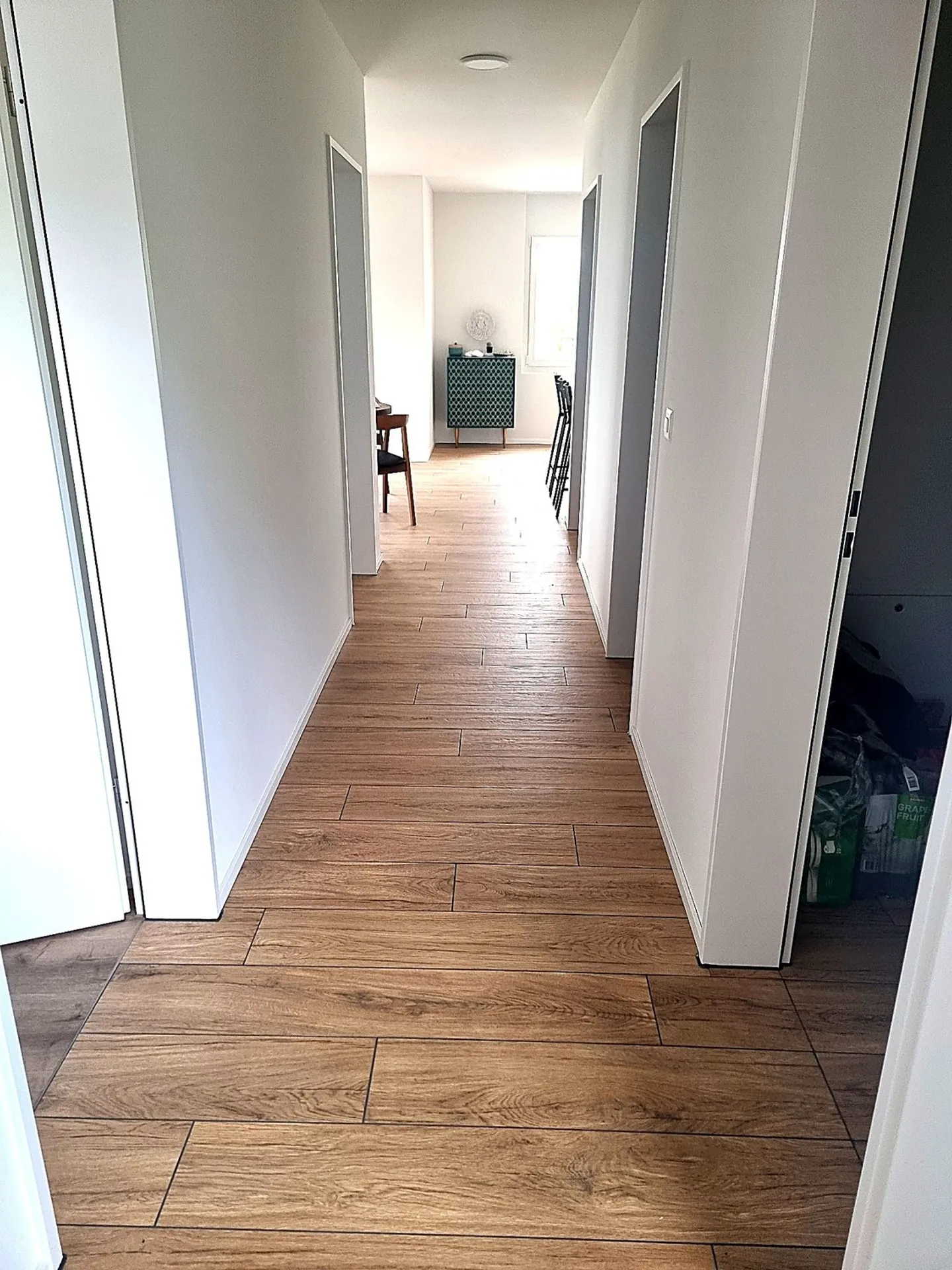 Moderne Attikawohnung mit Terrasse - Foto 8 von 10