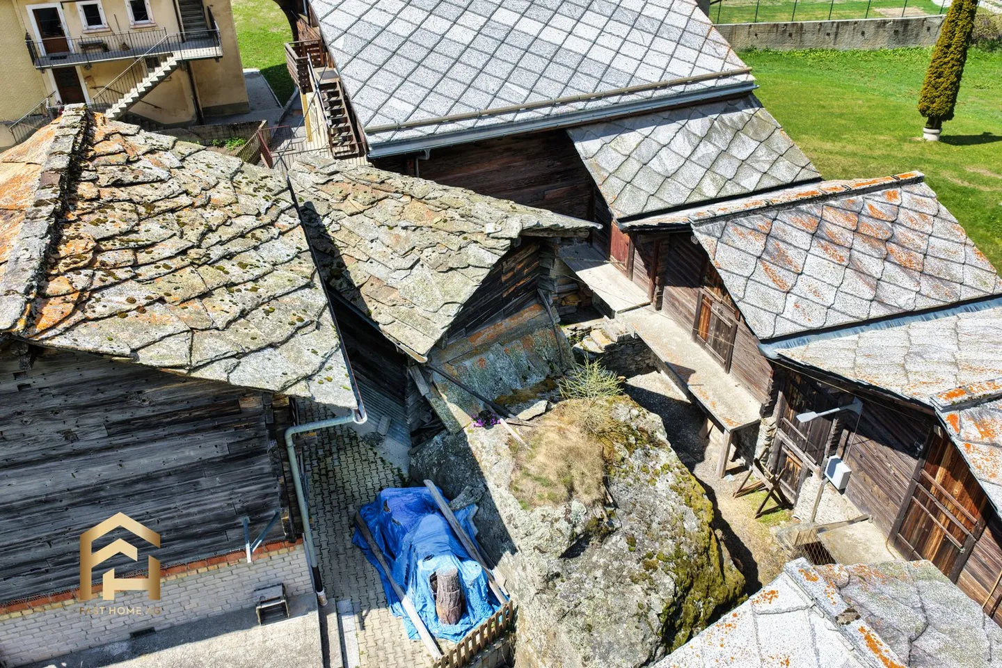 Fienile storico vallesano con fascino nel cuore di Saas-Balen - Foto 6 di 13