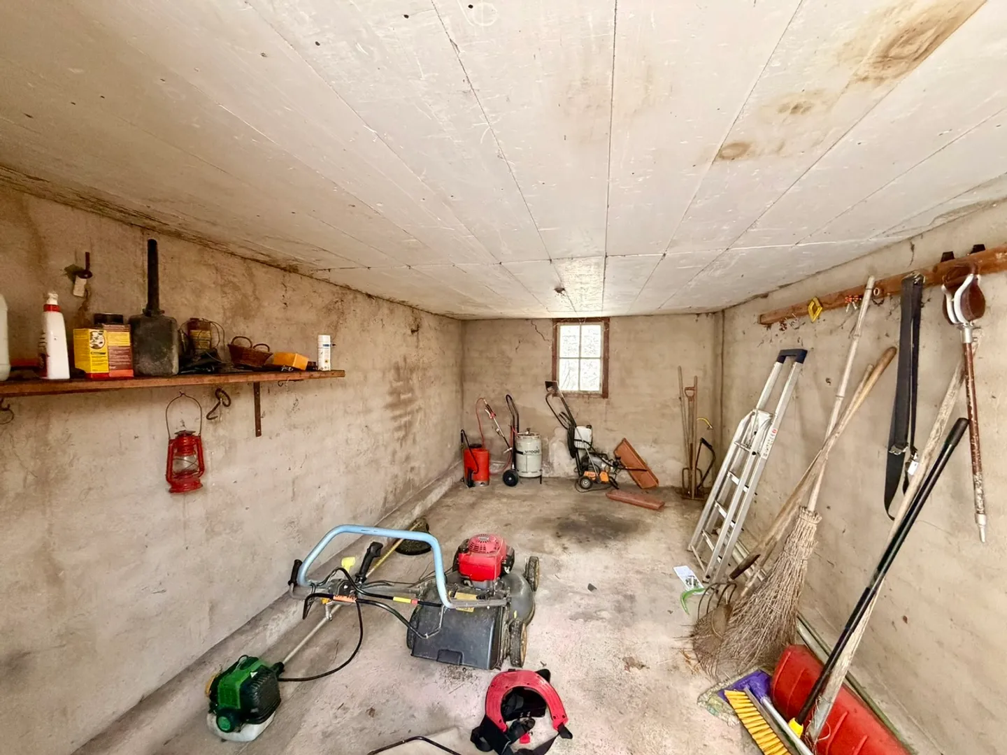 "House to be completely renovated" - Photo 13 of 13
