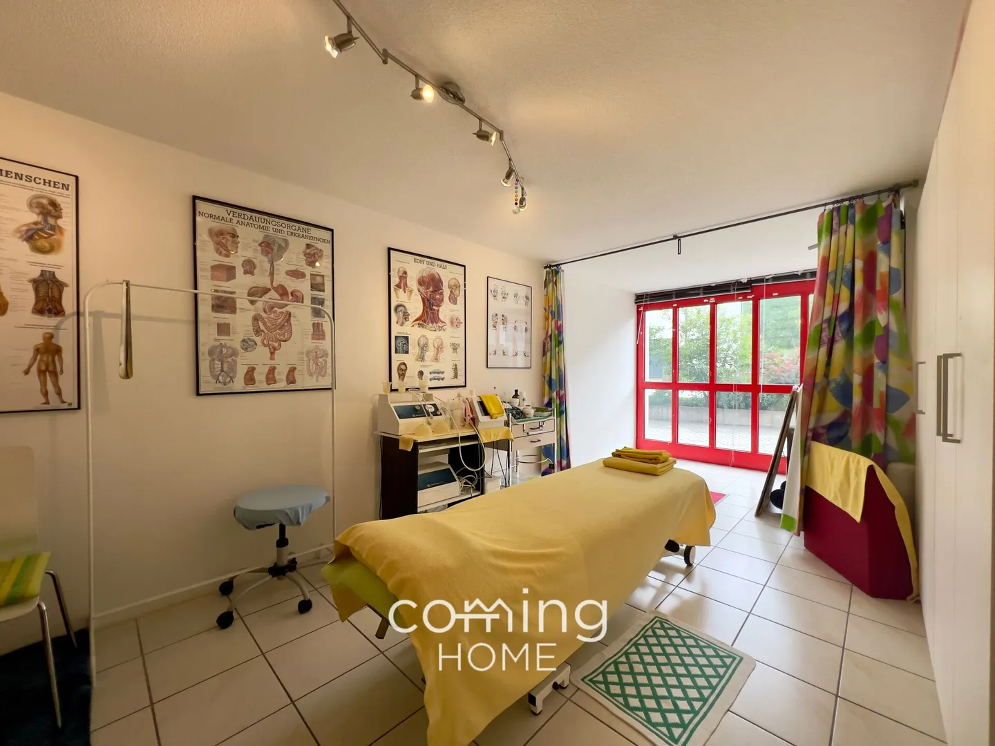 Unique 1.5-room property in Naters - ideal as a practice, studio, or office - Photo 4 of 9