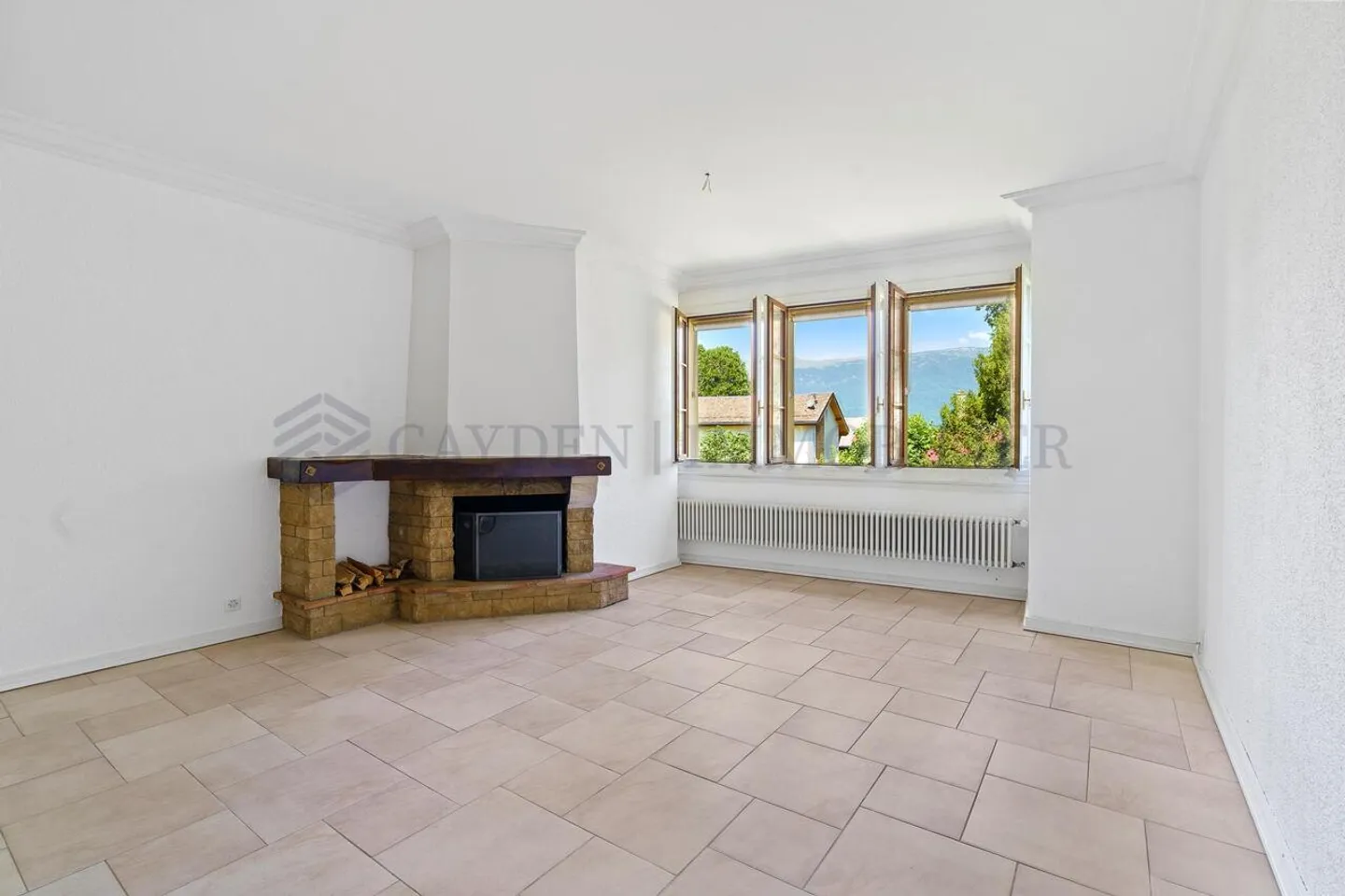 Exclusivity! 7-room duplex in a charming residence - Photo 3 of 17