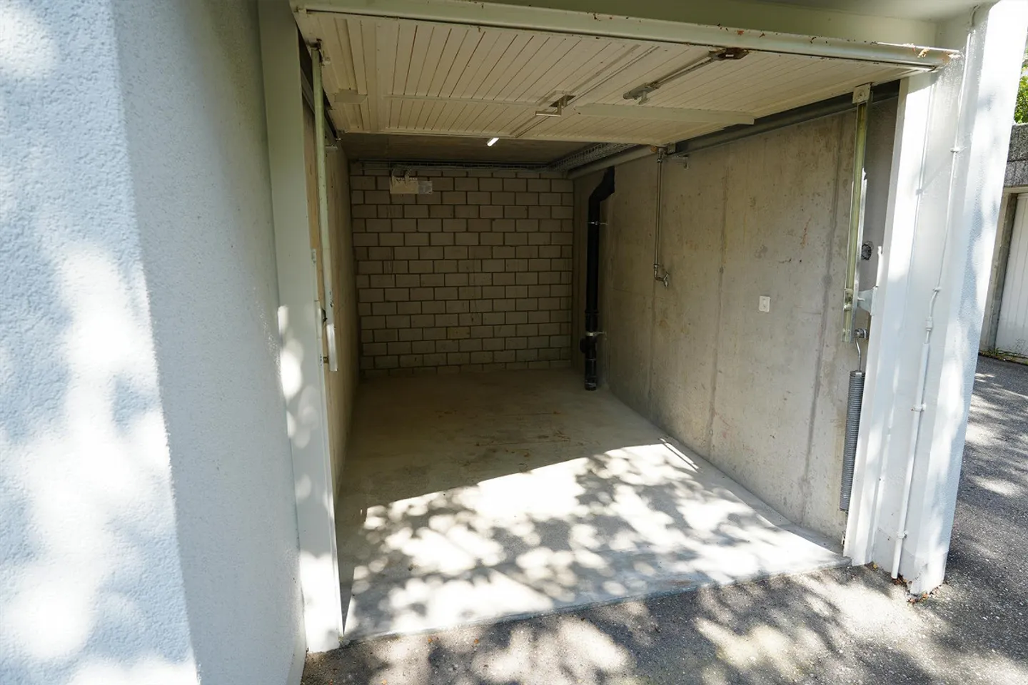 Salle d'équipement extérieur/Garage - Photo 4 sur 5