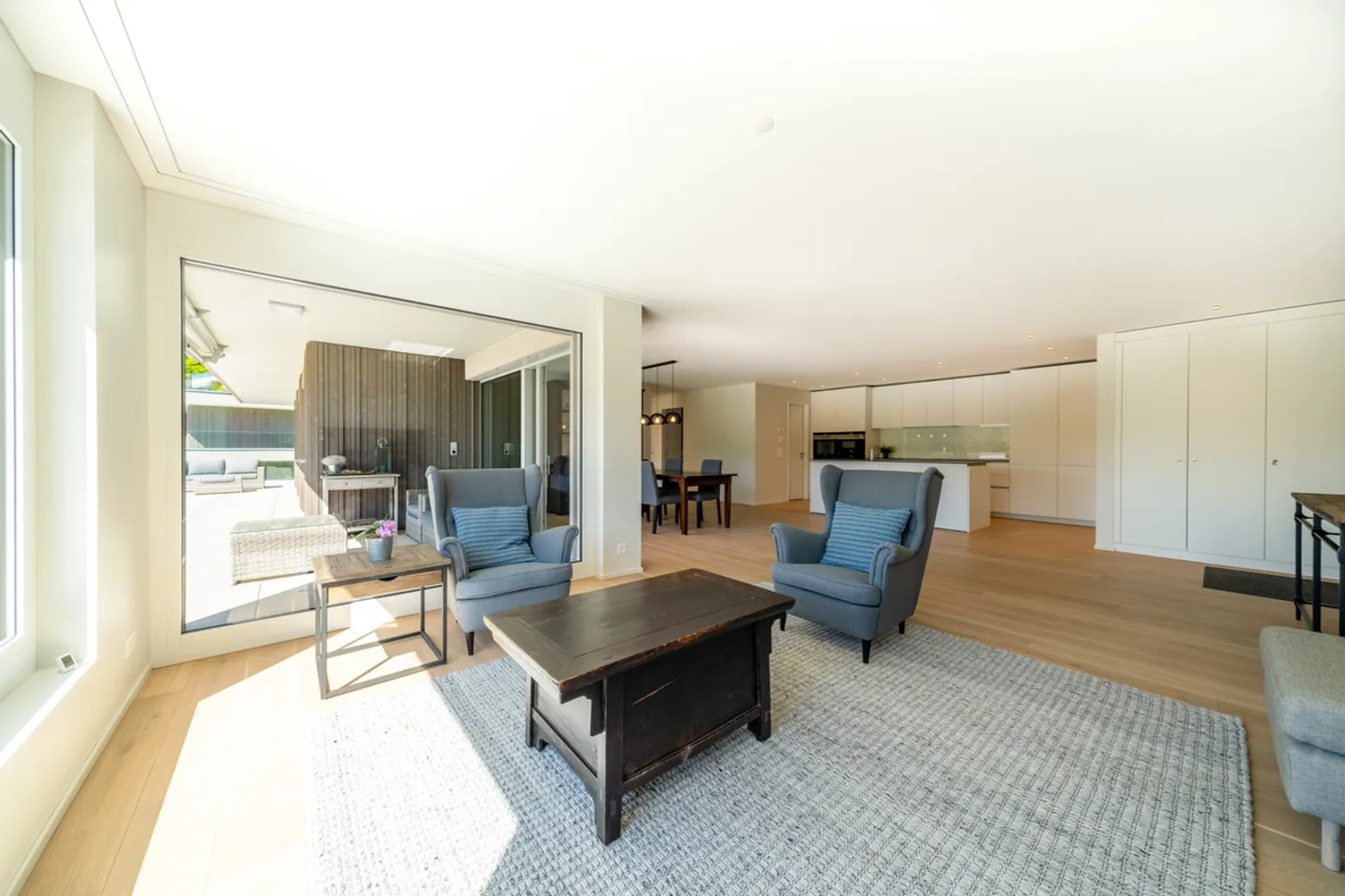 Stylish & Relaxed Living with a View - Photo 3 of 4
