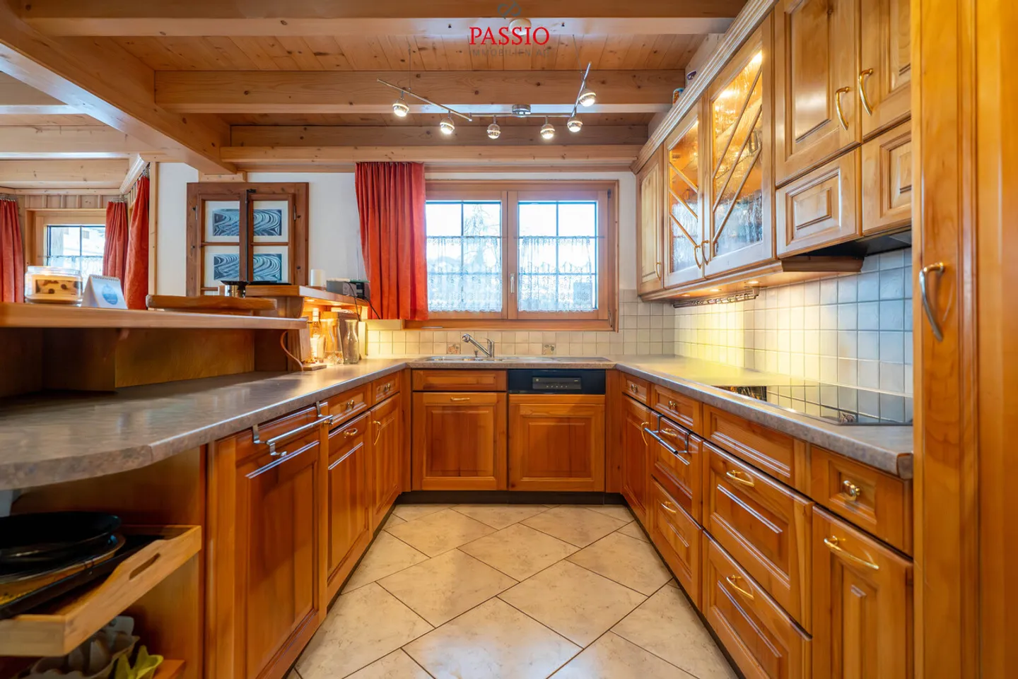 Maison en bois de mélèze de 6,5 pièces avec vue fantastique sur les Alpes - Photo 10 sur 35