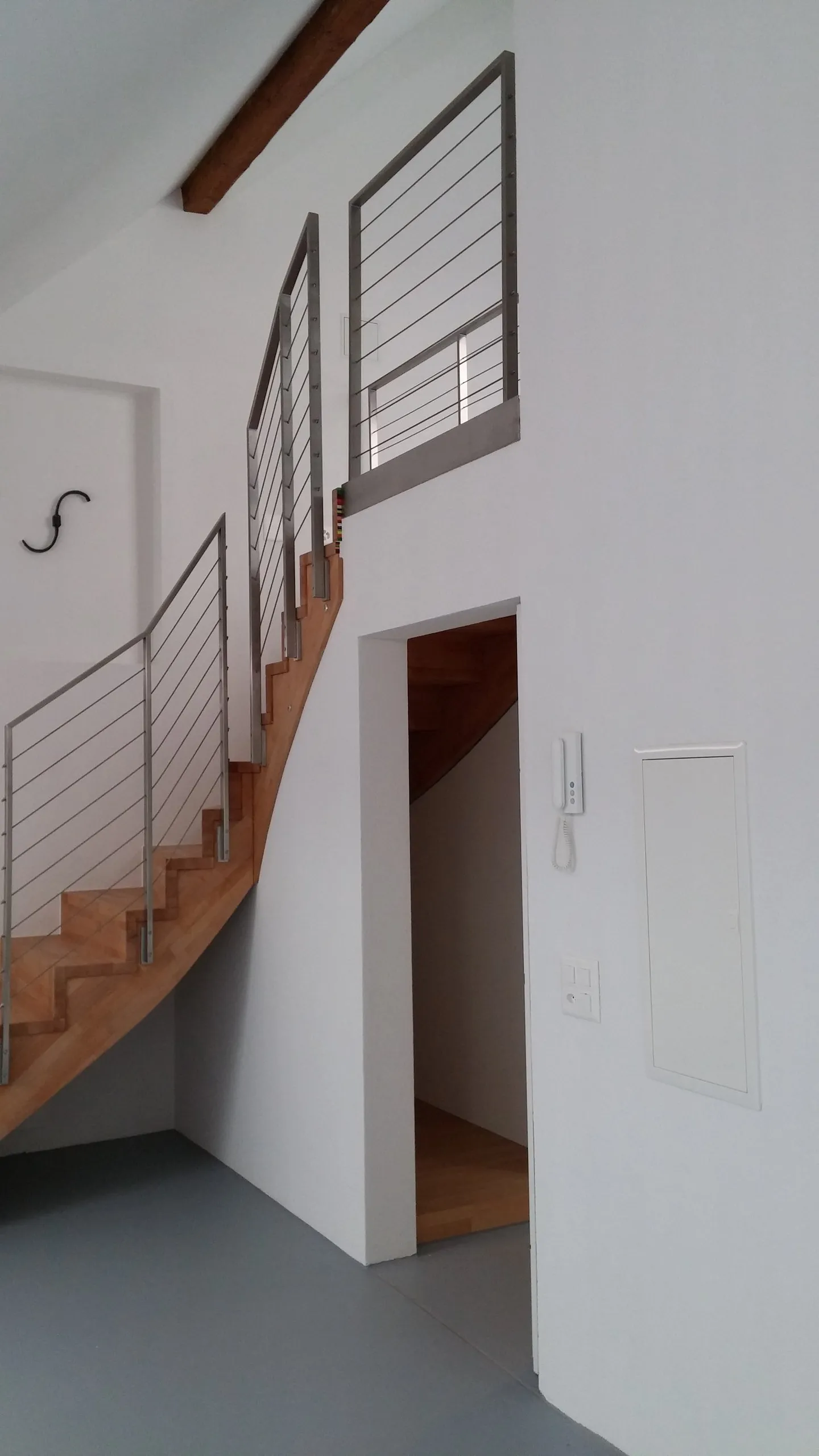 Modern Loft Apartment in the City - Photo 3 of 11