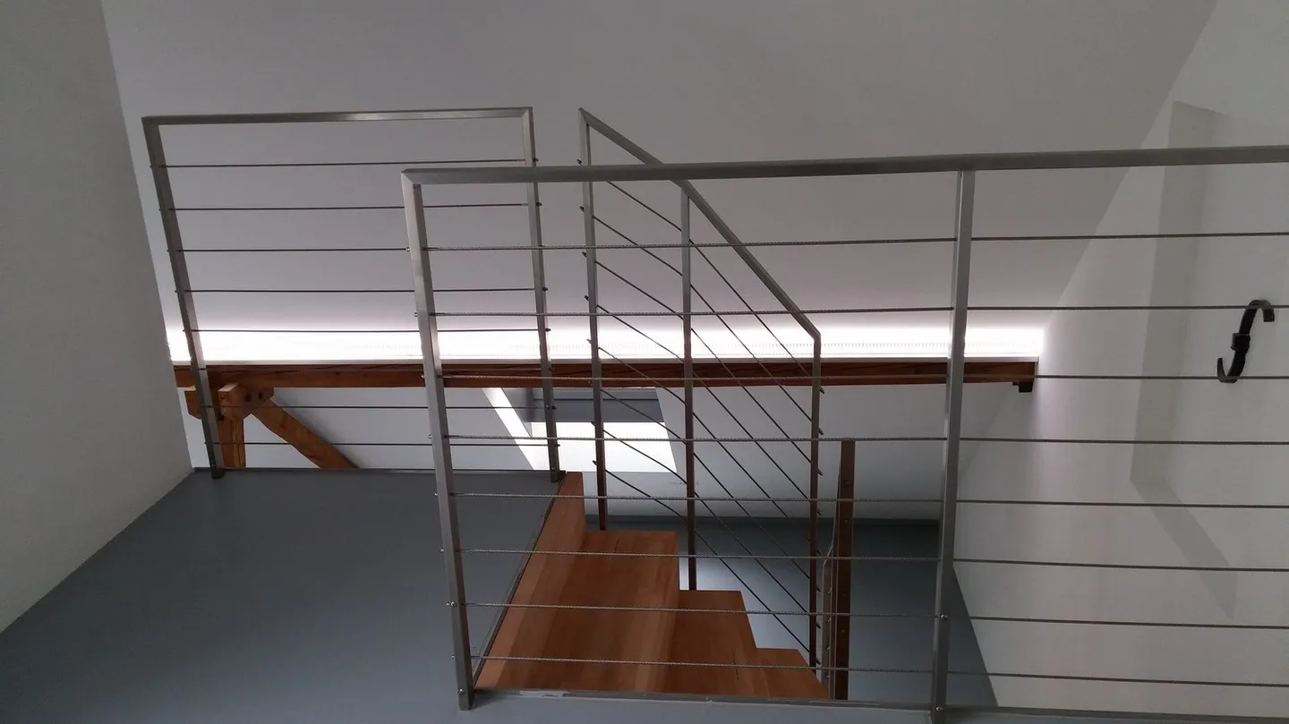 Modern Loft Apartment in the City - Photo 9 of 11