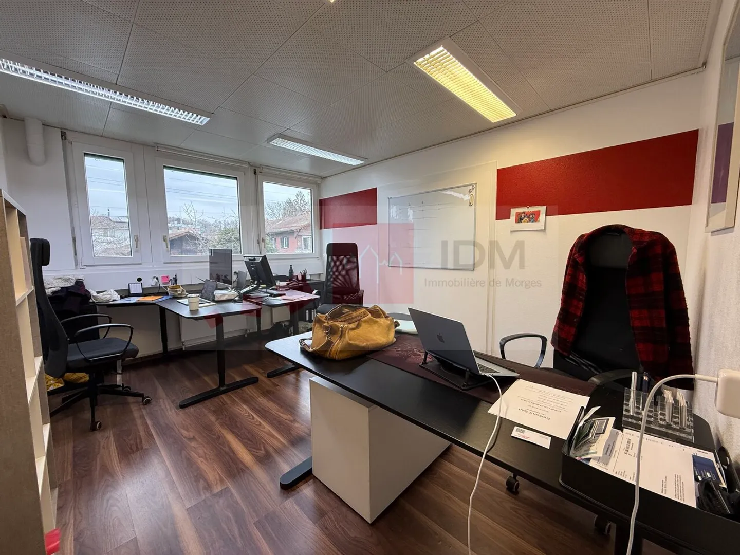 For rent - Commercial space in Lonay - Photo 2 of 3