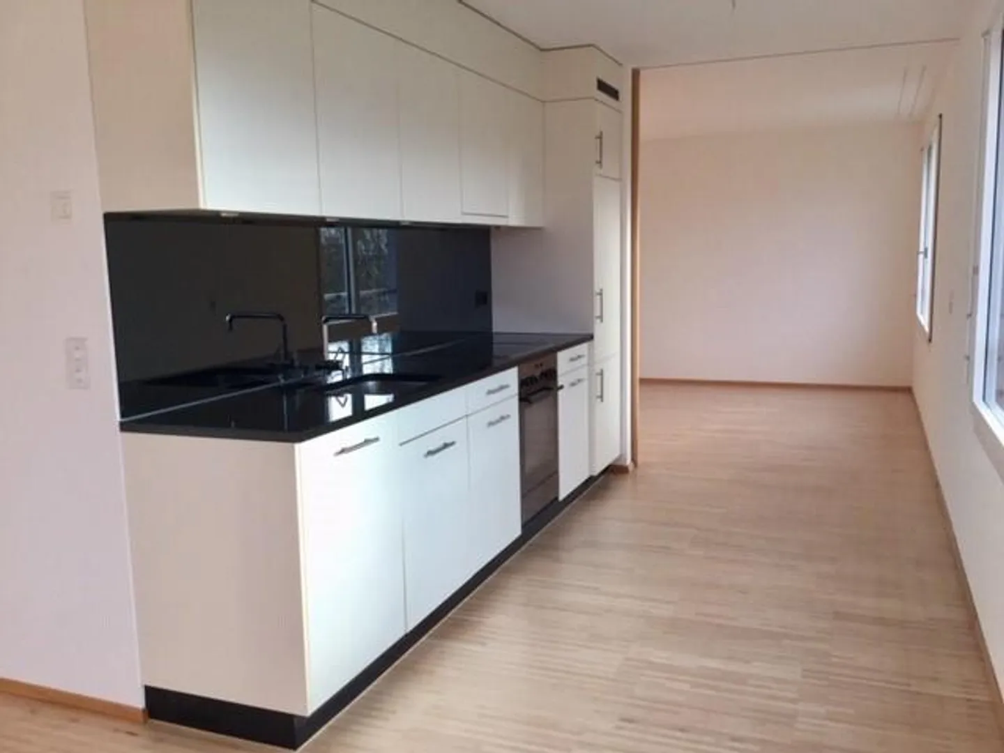 Moderne 4.5-Zimmerwohnung - Foto 4 von 11