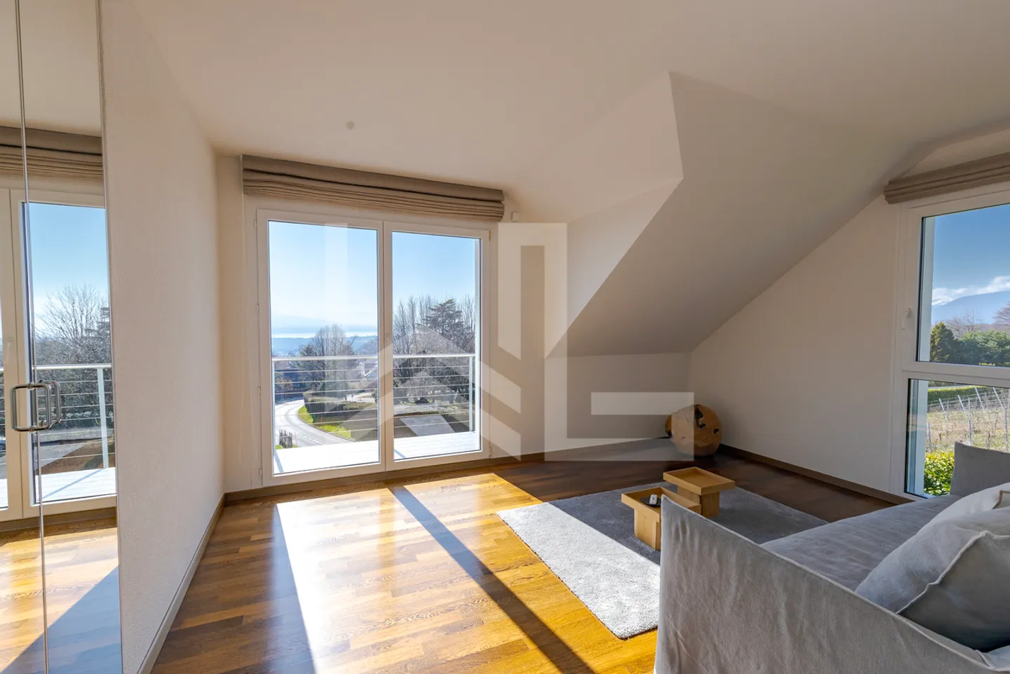 Maison Exceptionnelle Contemporaine avec Vue Spectaculaire sur le Lac - Photo 16 sur 26