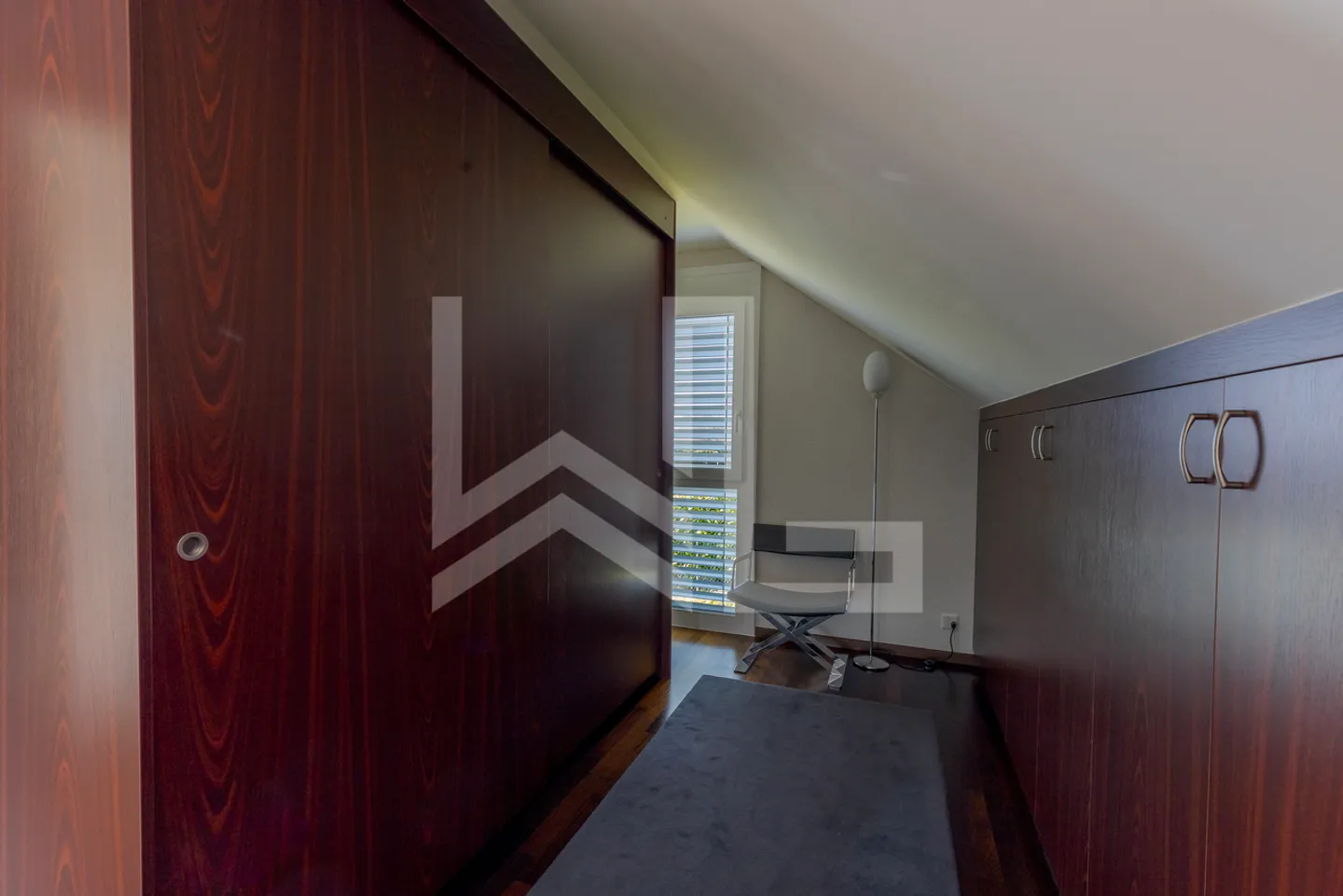 Maison Exceptionnelle Contemporaine avec Vue Spectaculaire sur le Lac - Photo 18 sur 26