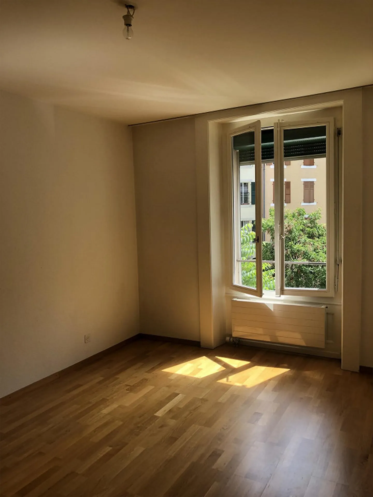 3-room apartment - Rue de la Ferme 9, 1205 Geneva - Photo 4 of 6