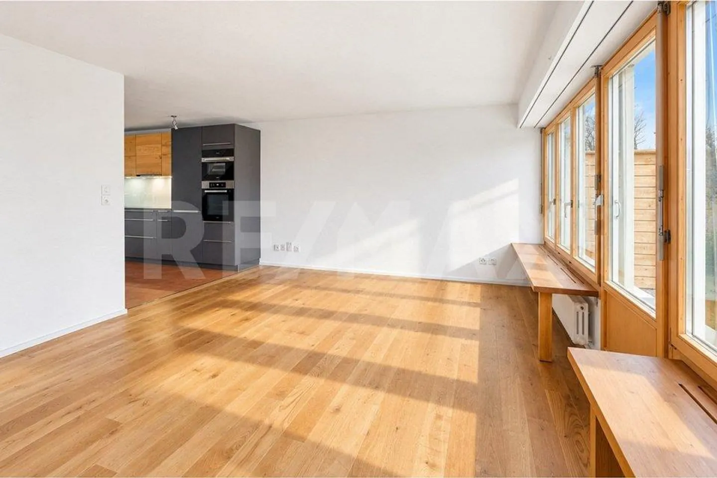 Charming 4.5-room terraced family house in a quiet residential area - Photo 2 of 13