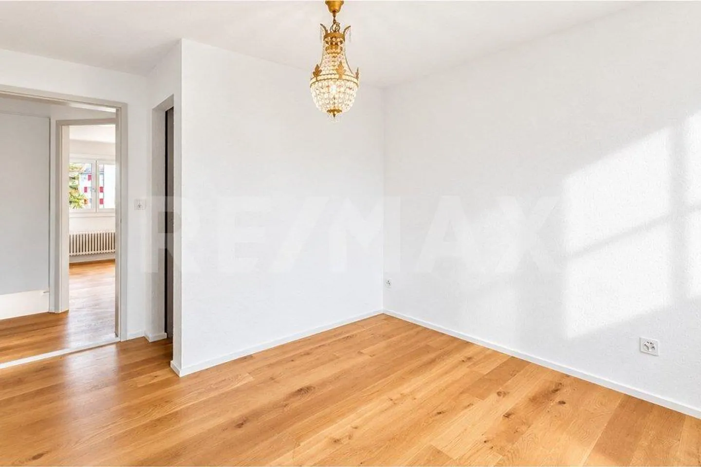Charming 4.5-room terraced family house in a quiet residential area - Photo 7 of 13