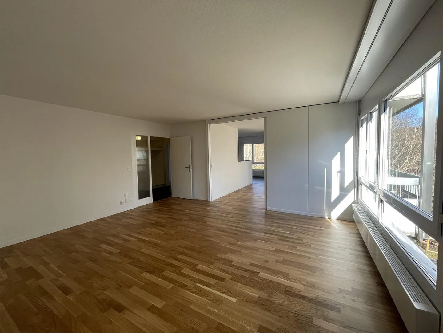 Appartamento familiare di 5 stanze a Gümligen - Foto 1 di 12