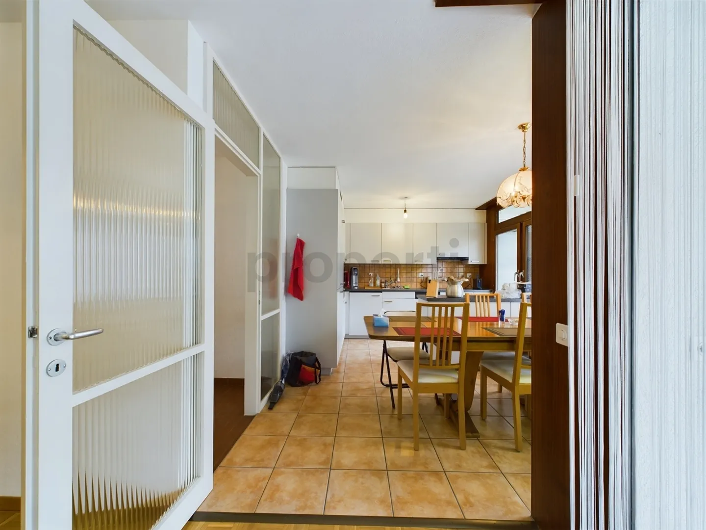 Bright 3.5-room apartment in Arlesheim, Canton BL - Photo 4 of 11