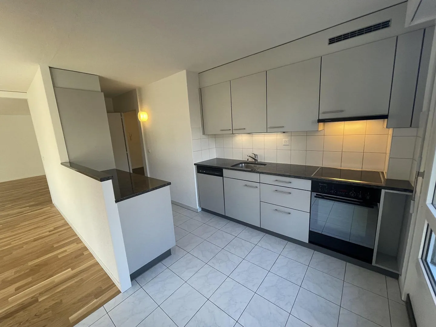 Appartamento familiare di 5 stanze a Gümligen - Foto 2 di 12