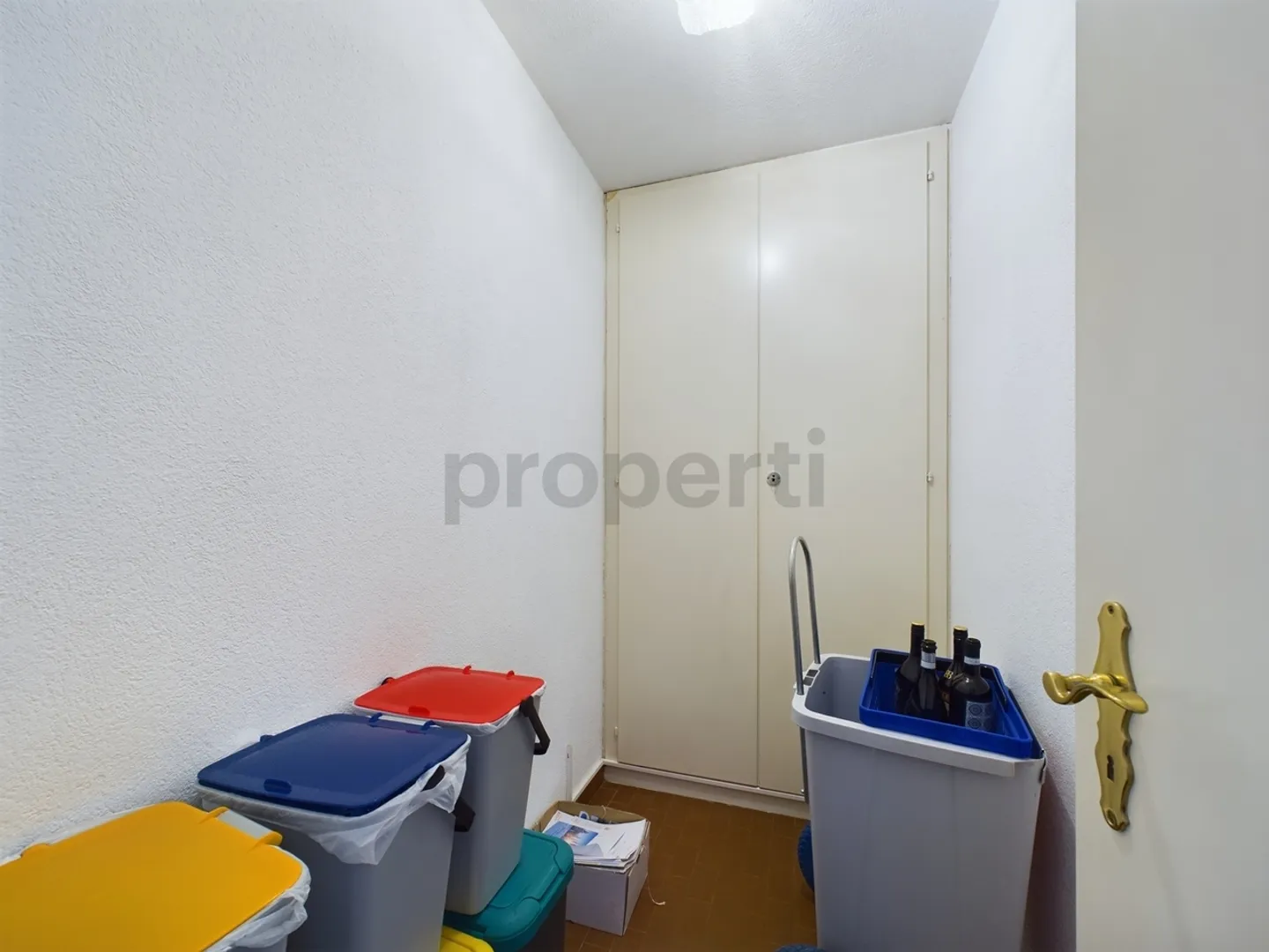 Bright 3.5-room apartment in Arlesheim, Canton BL - Photo 9 of 11