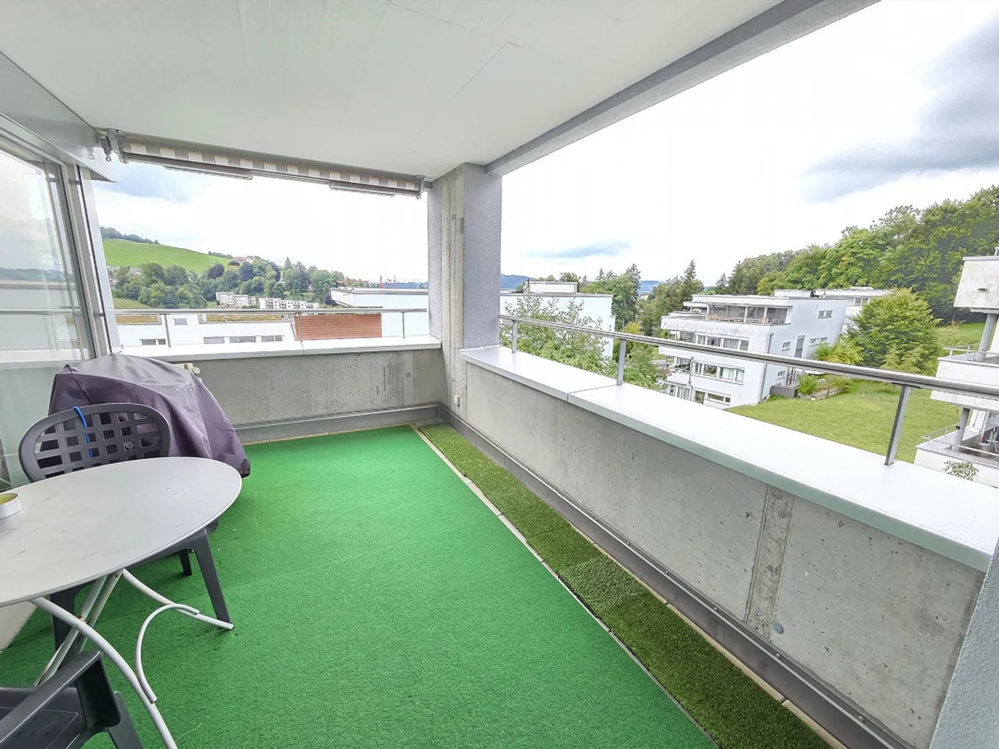 Lichtdurchflutete Wohnung mit Fernblick - Foto 12 von 14