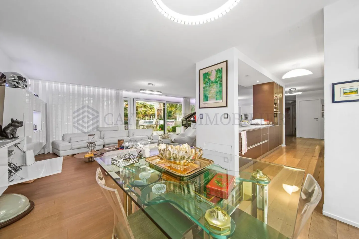 Belle villa moderne avec piscine - Photo 5 sur 9