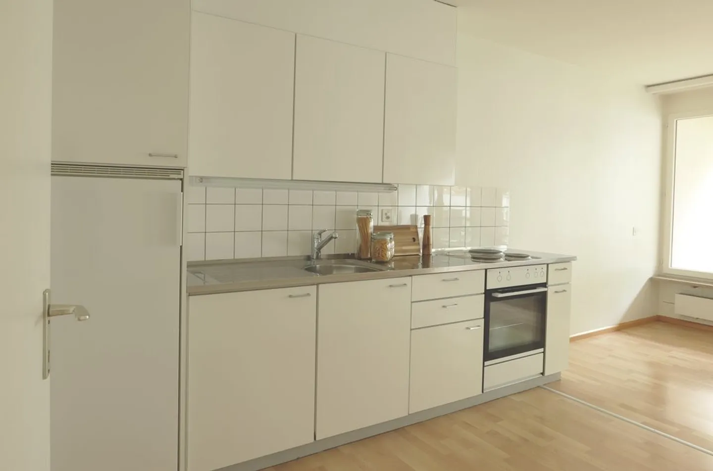 Spacious apartment in a central location - Photo 2 of 8