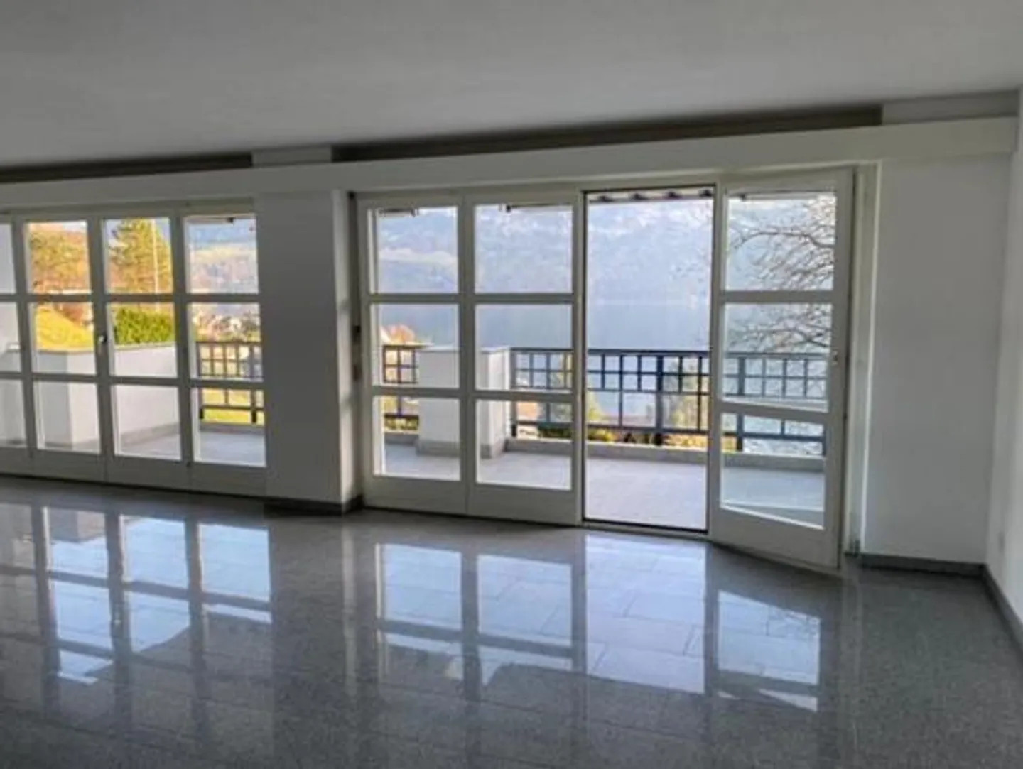 4 appartements dans un immeuble collectif avec vue sur le lac à Gersau/SZ - Photo 1 sur 26