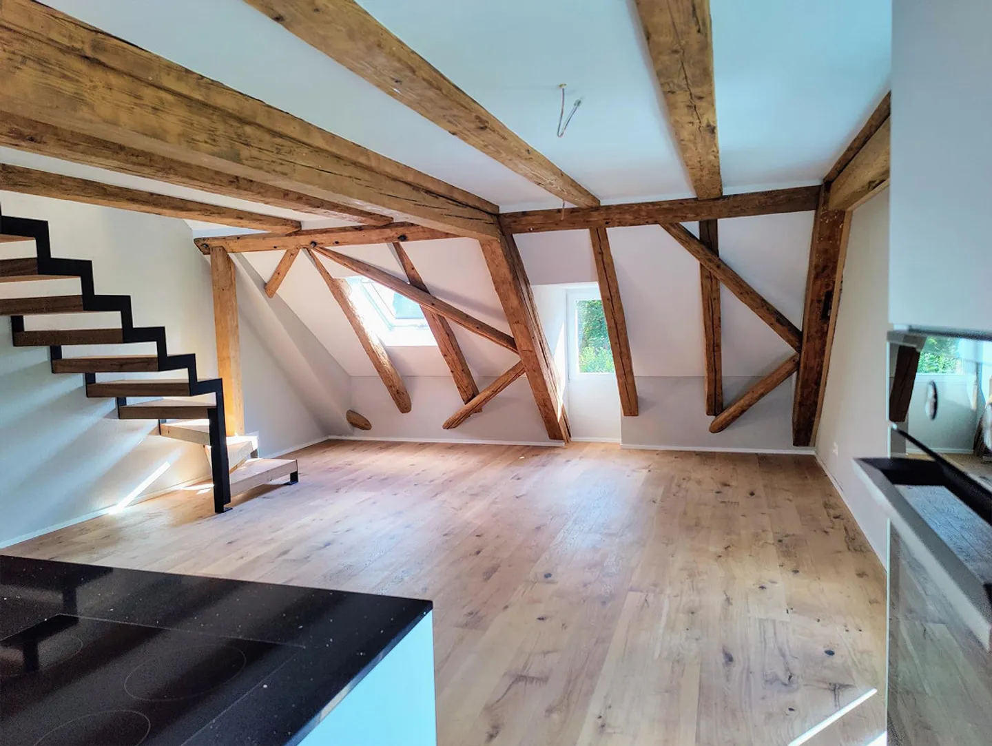 Charmante Maisonette-Dachwohnung mit Terrasse - Photo 3 sur 7