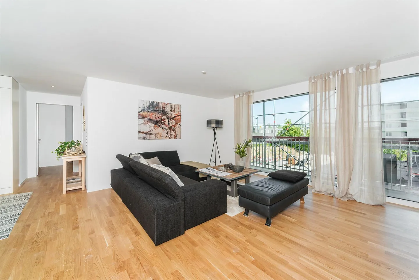 Modernes 3.5-Zimmer-Apartment - Foto 3 von 8