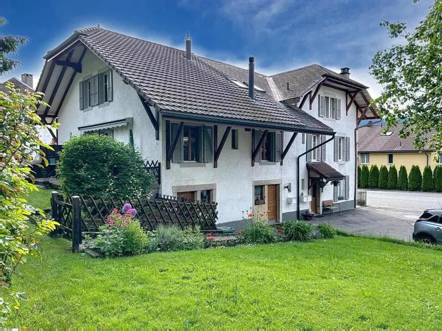 Maison avec 3 appartements dans le village - Photo 4 sur 8