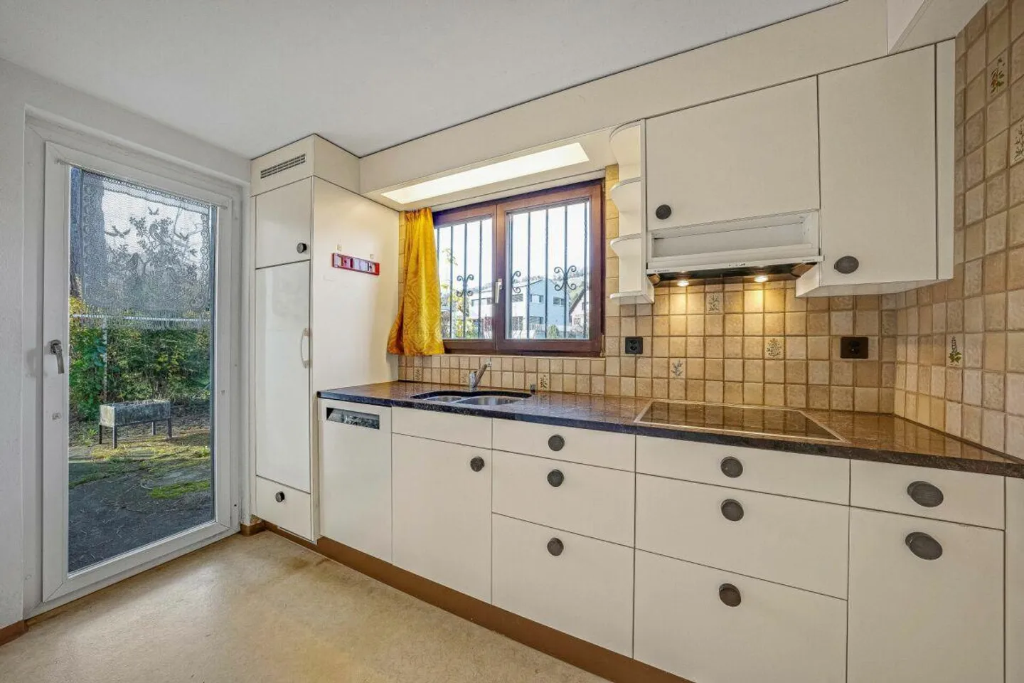 Entwicklungsareal mit Bestandesobjekt - Foto 4 von 10