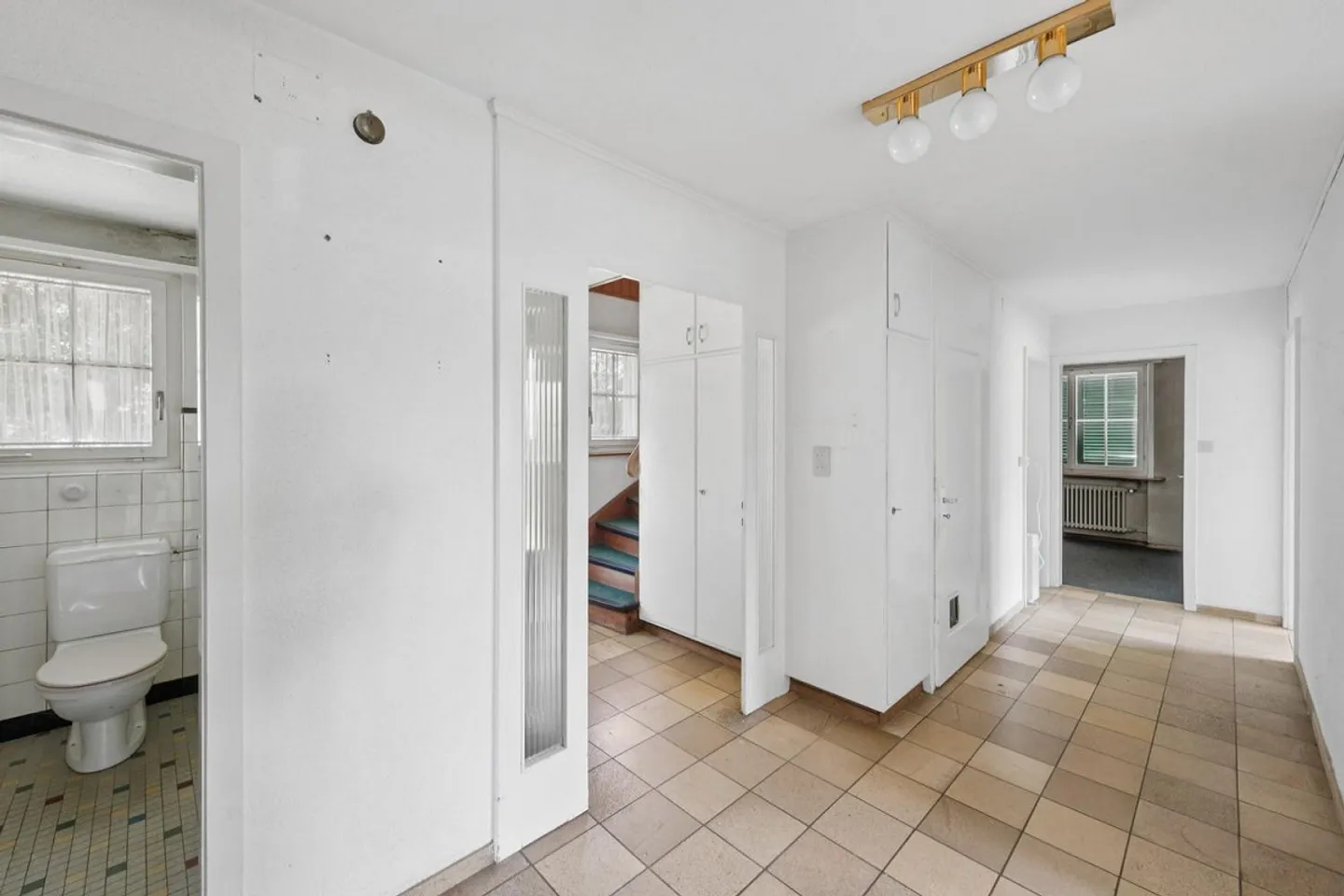 Charmantes freistehendes Haus mit Potenzial - Foto 8 von 13