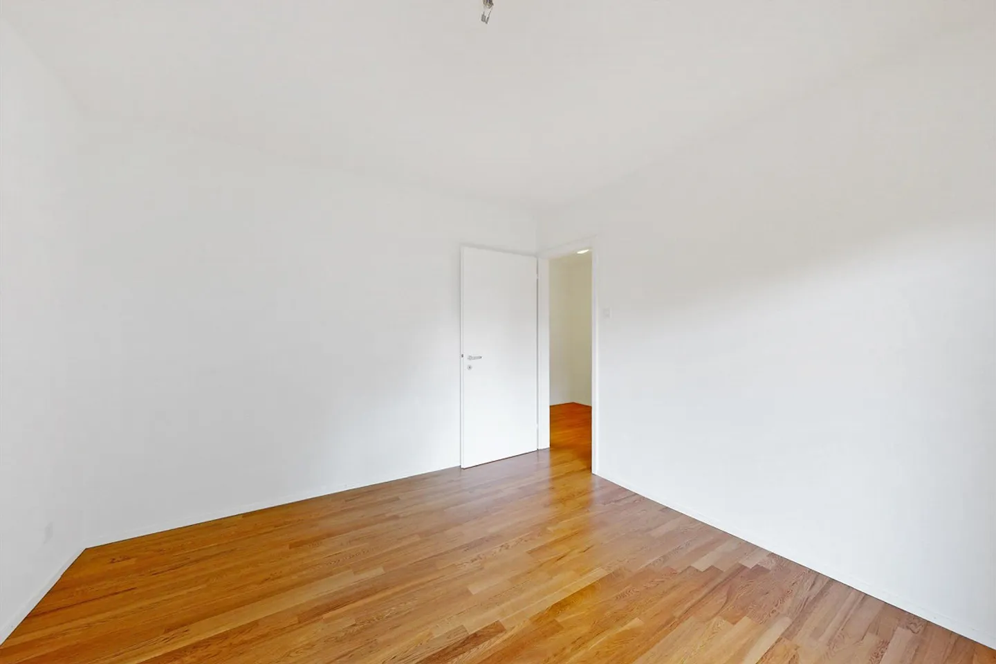 Appartement moderne à Gellert - Photo 4 sur 6