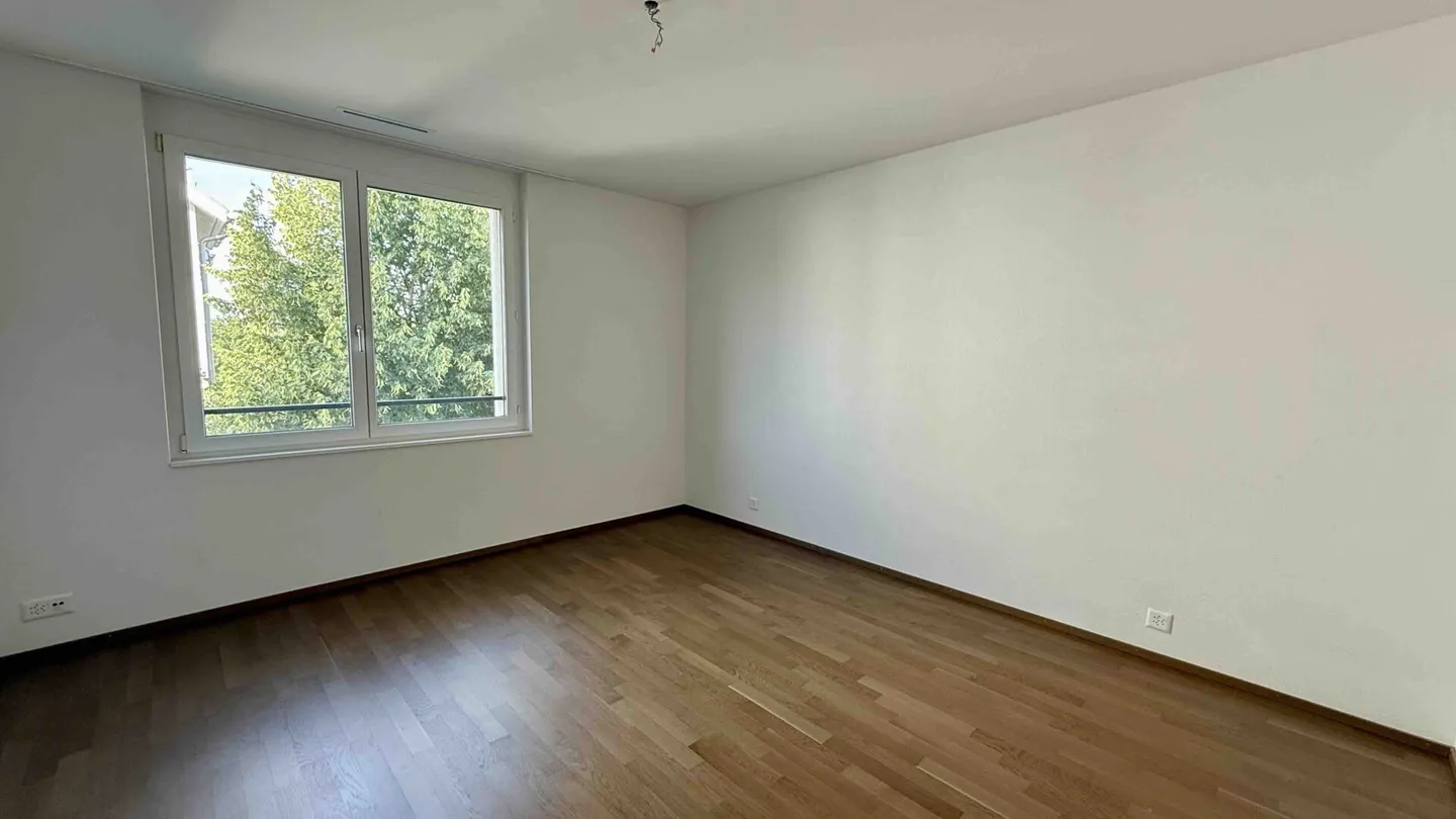 Appartement 4.5 pièces presque neuf - Photo 8 sur 11