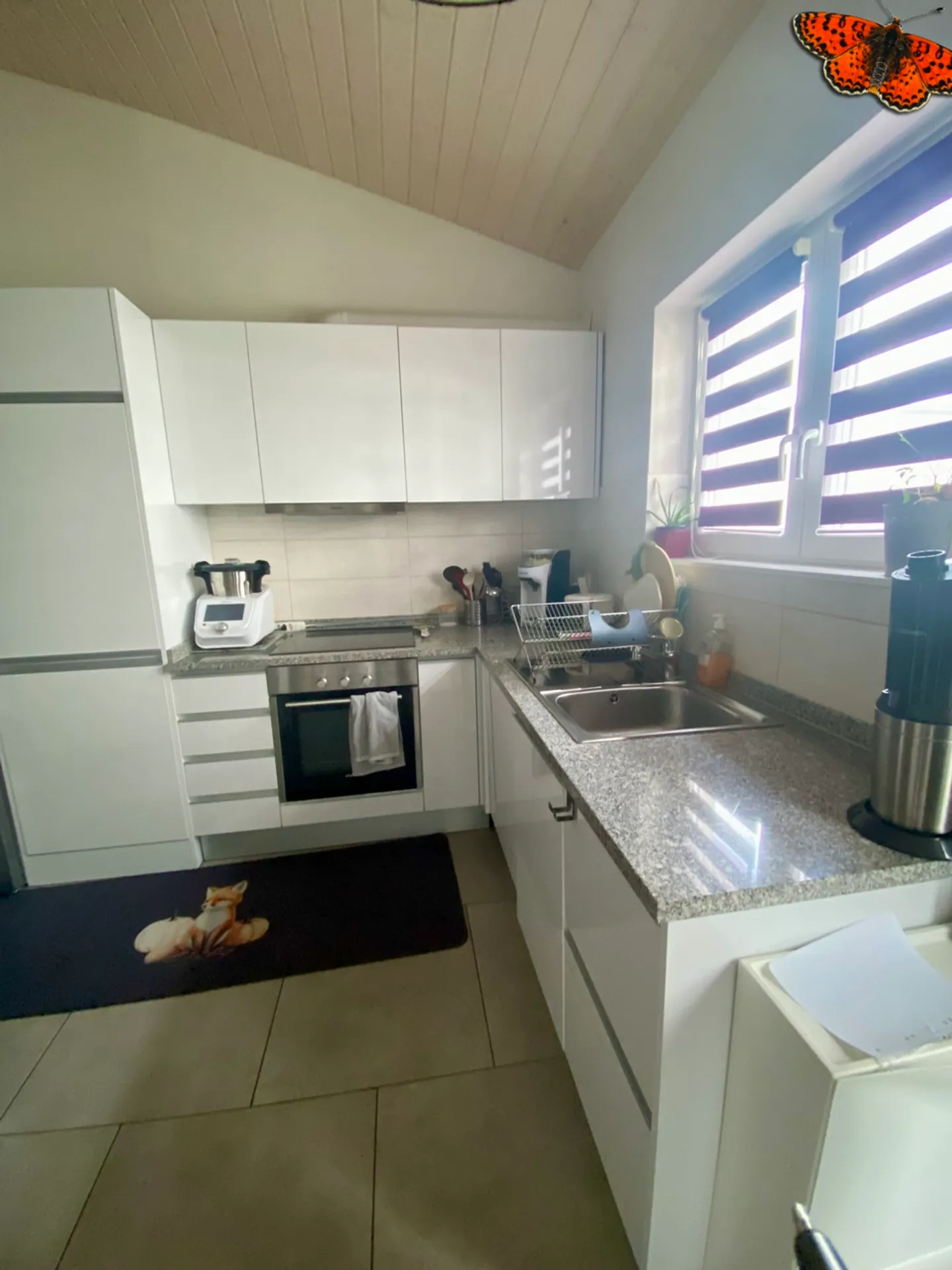 Gemischt genutztes Gebäude mit gutem Ertrag und großem Entwicklungspotenzial! - Foto 14 von 16