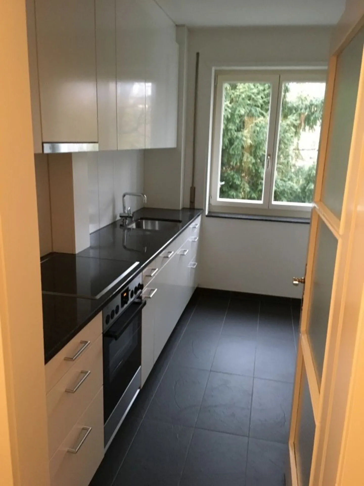 Appartement calme dans le quartier calme de Gellert - Photo 2 sur 9