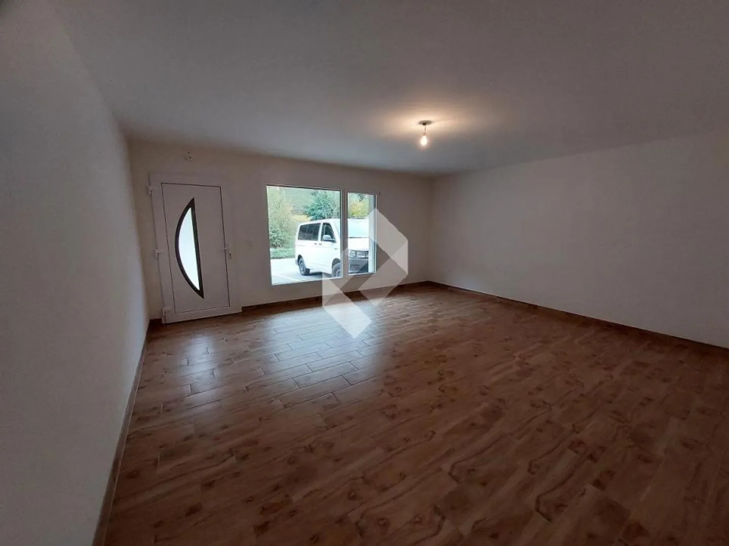 Mischgenutztes Gebäude kaufen - Foto 12 von 13