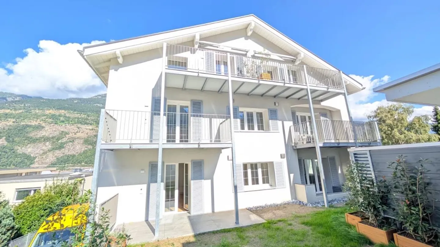 Ansprechende 3.5-Zimmer-Dachwohnung in Brig-Glis - Foto 1 von 9