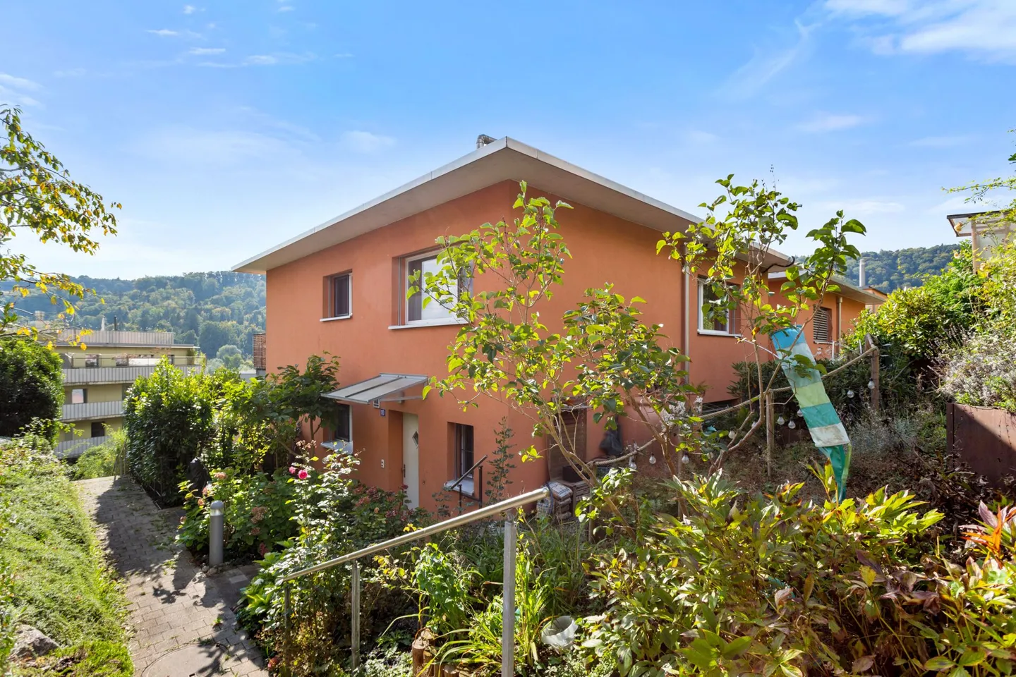 Modernes Wohnerlebnis in mediterranem Stil! - Foto 3 von 15