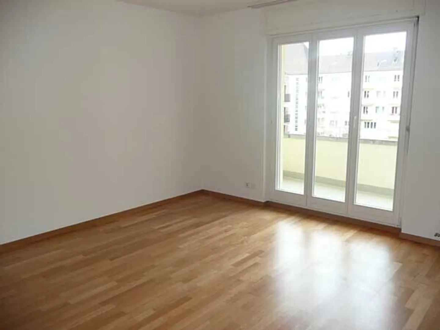 Zentrale 2.5-Zimmerwohnung - Foto 2 von 4