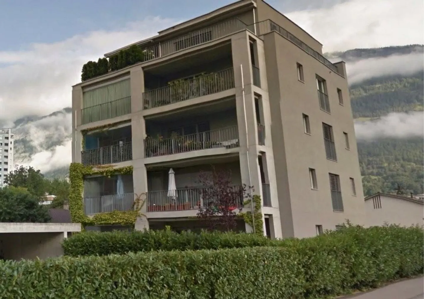 Parking space for rent at Scalettastrasse 71! - Photo 1 of 1